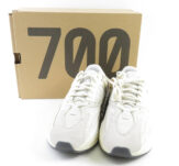 アディダス EG7596 イージーブースト700 アナログ スニーカー ホワイト 24.0cm YEEZY BOOST 700 ANALOG カニエ KANYE WEST AU2076W1