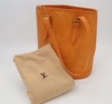 LOUIS VUITTON ルイヴィトン エピ バケット PM M5899H ショルダーバッグ レディース AY5700W1