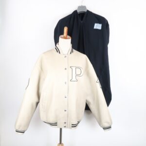 PRADA プラダ FROM THE RUNWAY Leather bomber jacket with patch ボンバージャケット 38 165 76 A 子牛革 レディース AT1459W4